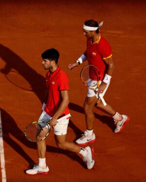 Rafael Nadal Instagram - Quién quiere un poco más de Nadalcaraz? 🤪 VAMOOOOOOOS!!!!! 💪🏻🇪🇸 

📸 Getty