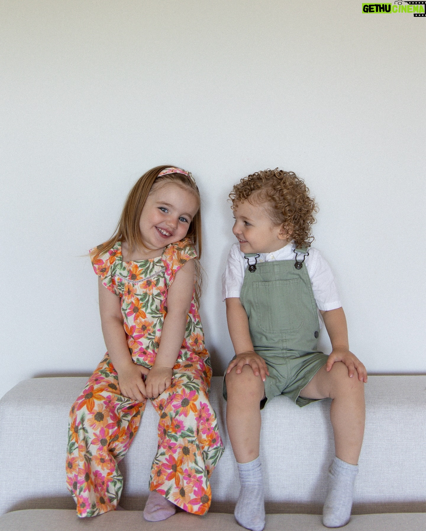 Rafaëlle Roy - 27.6K Likes - Mes enfants.
Pincez-moi quelqu'un. What have I done to deserve them???
😮💨❤️