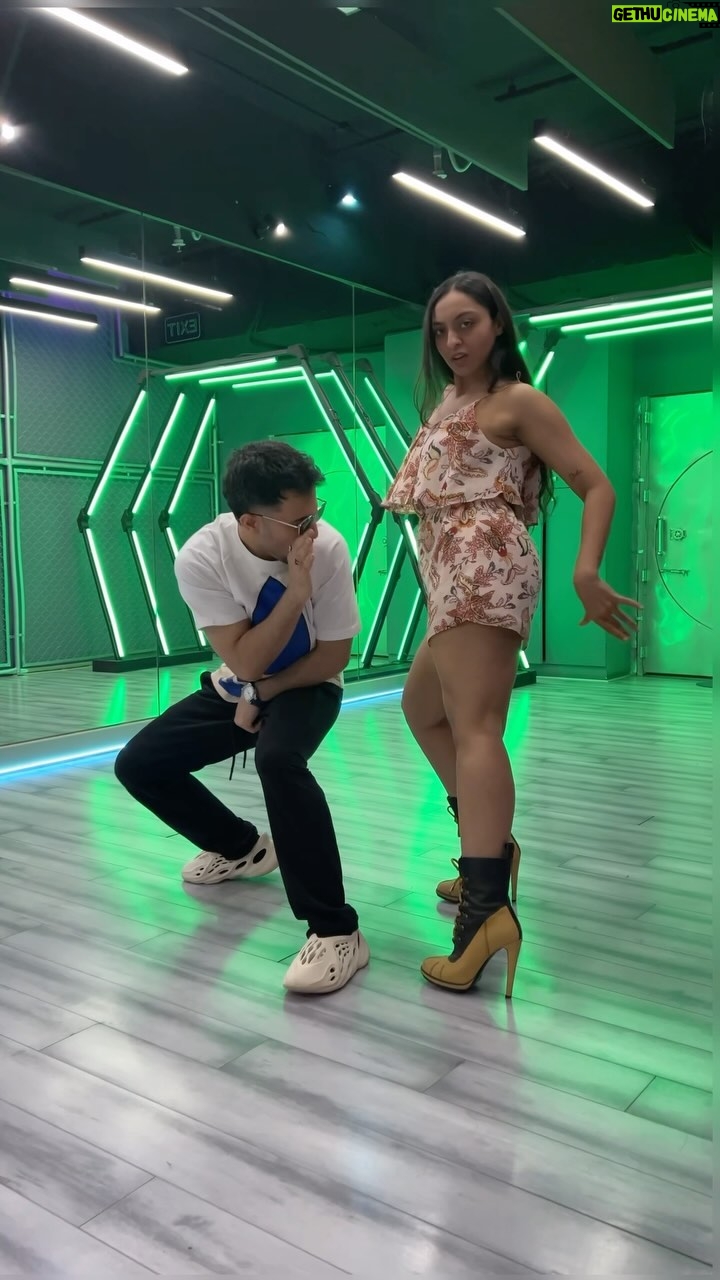 Raftaar - 204.4K Likes - Do it for our National Bird 🦚 🤷🏻♂️ Morni is out now. The Best Morni recreation will be shared by all of us. Tag us can’t wait to see you guys dance on it. @kalamkaarmusic @bhumikasharma_official @avvysra @akprojekts @saregama_official @nandika_diwedi @niyati_raval95 @paras_omta001