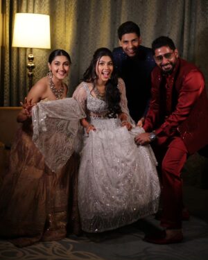 Ragini Prajwal Instagram - A perfect look for the "Canasu" Sangeet! ✨️

We sisters loved the radiant collection from Aabushan's stunning diamond and emerald jewellery which was an ideal look for sangeet. 

Every piece perfectly complements the joy of this special celebration @aabushanjewellery1941!

Jewellery: @aabushanjewellery1941
Outfit: @prathi.creations
Styling: @makeup_by_preeya
MUA: @aadhyaraajmakeupartist1
Photography: @onehorizonproductions