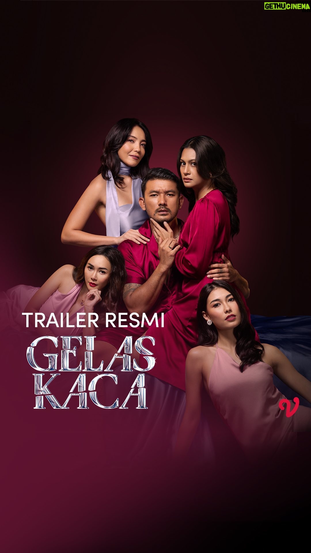 Raihaanun - 17.6K Likes - Laras merasa ragu akan kesucian pernikahannya dengan Raka yang semakin renggang dan dingin. Kecurigaan pun mulai menghantui pikiran pasangan suami-istri ini. Saat sudah tidak ada lagi rasa saling percaya, apa alasan tetap bertahan dalam sebuah pernikahan?
Vidio Original Series: Gelas Kaca, mulai 8 Agustus di Vidio
Dibintangi oleh @raihaanun @riodewanto @aurakasih @imeldatherinne @frederikacull @mr.jeffsmith @valeriastahlk @jeremiejtobing @audreyjunicka @delvikesha @sarinila16
#GelasKaca #VidioOriginalSeries