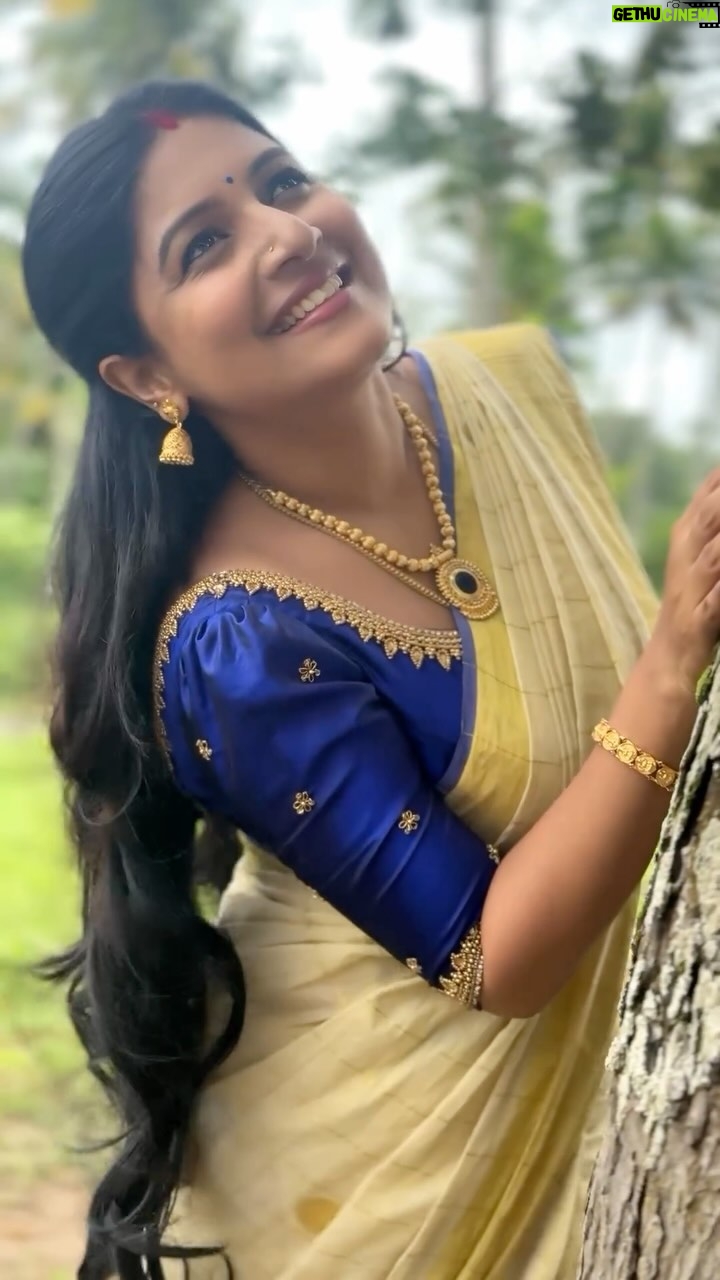 Raksha Raj - 42.9K Likes - Janaki ❤️
Saree & blouse : @sahasra_clothing_store
.
.
.
#Janaki #Asianet #saree #sareelove #reels #reelsinstagram
