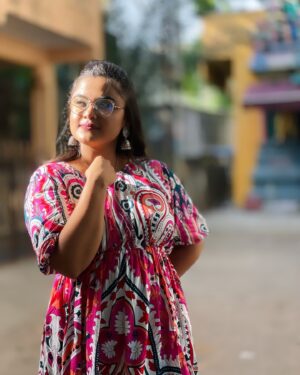Rakshita Suresh Instagram - sunkissed 💛🌻