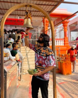 Ram C Instagram - In whose refuge the whole universe bows,
I bow to the feet of Kaal Bhairav 🔱