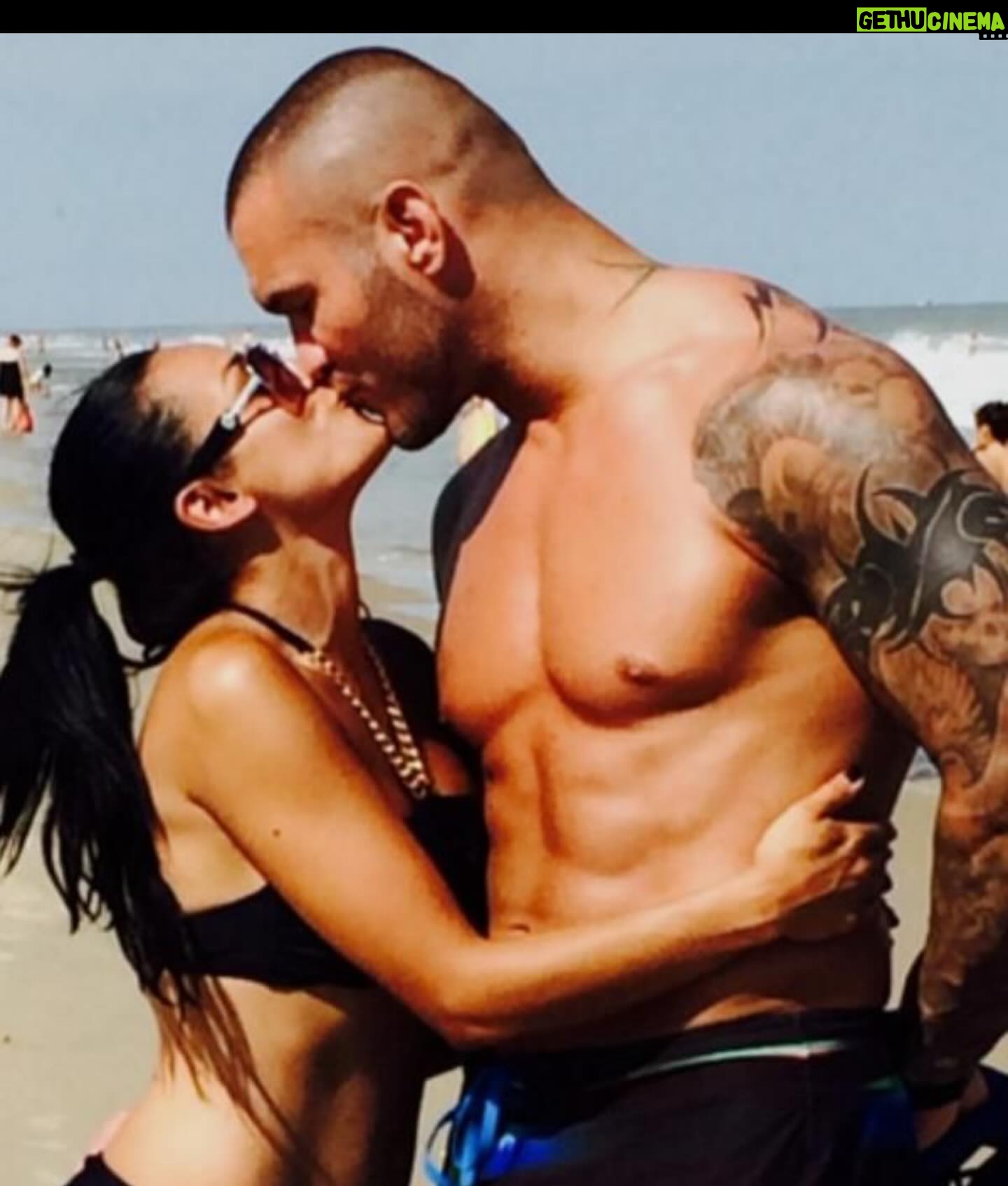 Randy Orton - 420.9K Likes - In a few days it’ll be 11 amazing years since I met the love of my life. Love you baby ❤️
@kim.orton01