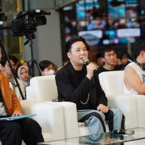 Rangga Moela Instagram - thank you @kcircle_id for having me as one of your judges 🙏🏻✨

congratulation @z.lexiva & @igeneration.official for the amazing and #Specta K-pop event!

Hopefully the representation from Indonesia can be the winner at the Asian level in Malaysia later,best of luck @_exquisite.dc @ofc.suicidesquad & g crew @gigiartofdance FIGHTING! ✨🫶🏻🙏🏻