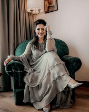 Ranjini Haridas Instagram - 📷@sajidsalim__ 
✍🏻🎨 @sreejith_karthika77
Outfit courtesy : @madebymilankochi
💅🏻@rahul_lebeaute @lebeaute_adoor