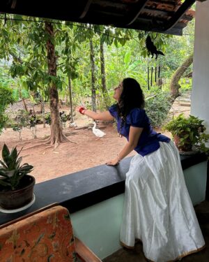 Ranjitha Menon Instagram - അപ്രതീക്ഷിതമായി നമ്മളിൽ വസന്തം ഒരുക്കും.., ചിലയിടങ്ങളും, ചില നിമിഷങ്ങളും…!!! 

#kolom #moments #captured 
📷 @sunil_cher