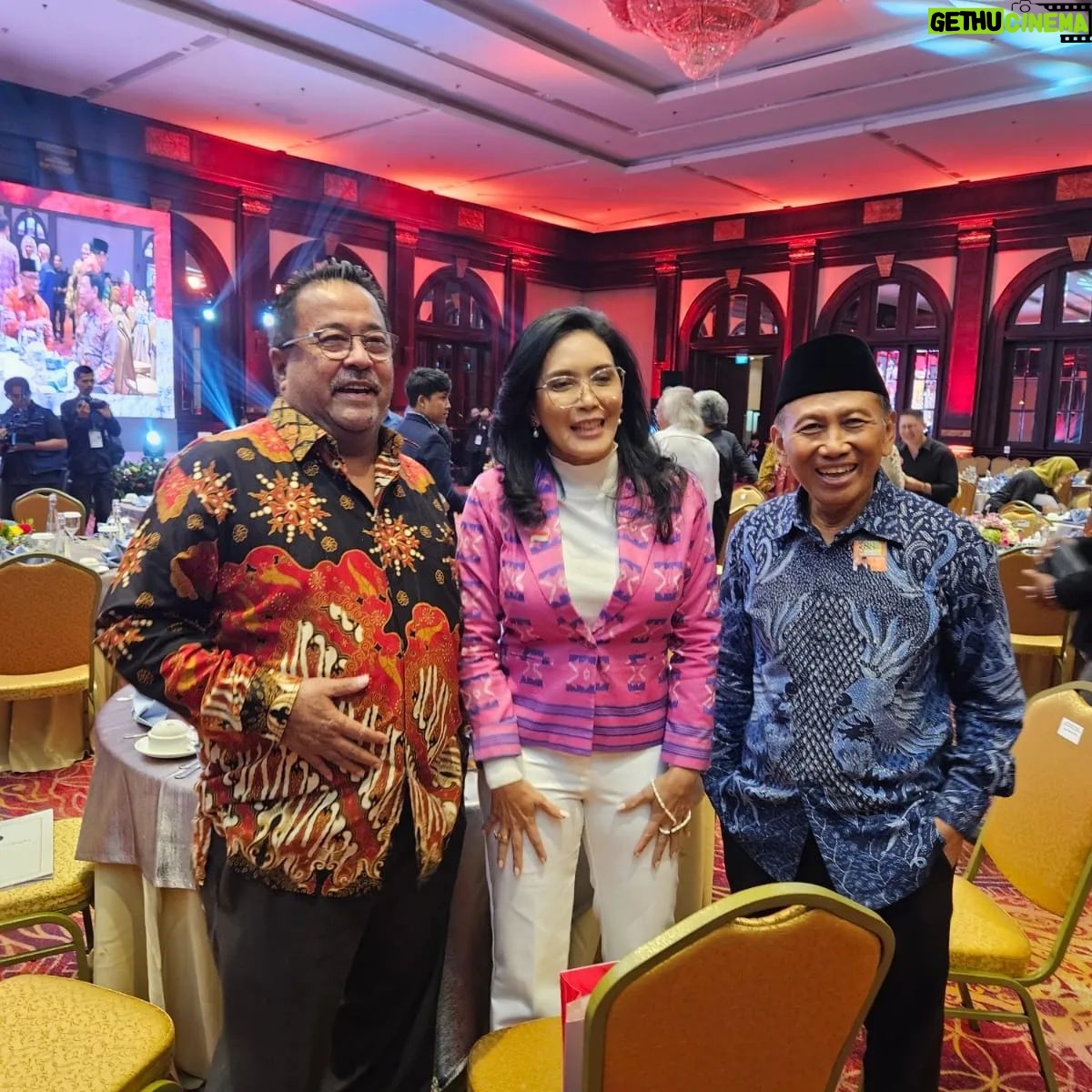 Rano Karno - 5.9K Likes - HUT nya Opa Mayjend. Pol Purn. Sidarto Danusubroto...