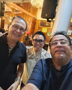 Rano Karno Instagram - Teman teman senior buka bersama , kompak sehat selalu 🙏🏼