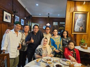 Rano Karno Instagram - Met buka puasa