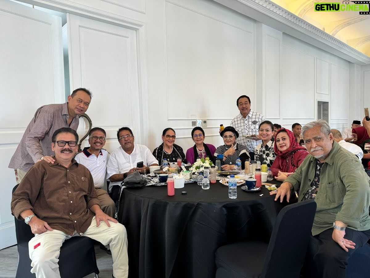 Rano Karno - 2.5K Likes - Terima kasih mas Eko Patrio mau menerima para artis C Nior ber Halal Bi Halal 2024