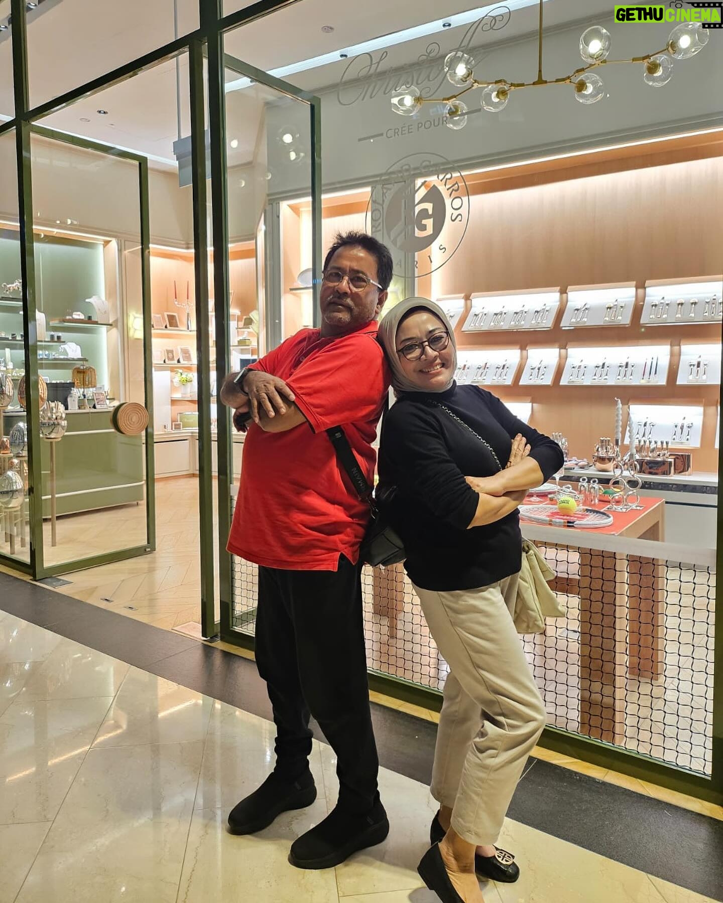 Rano Karno - 3K Likes - Healing berdua istri tercinta