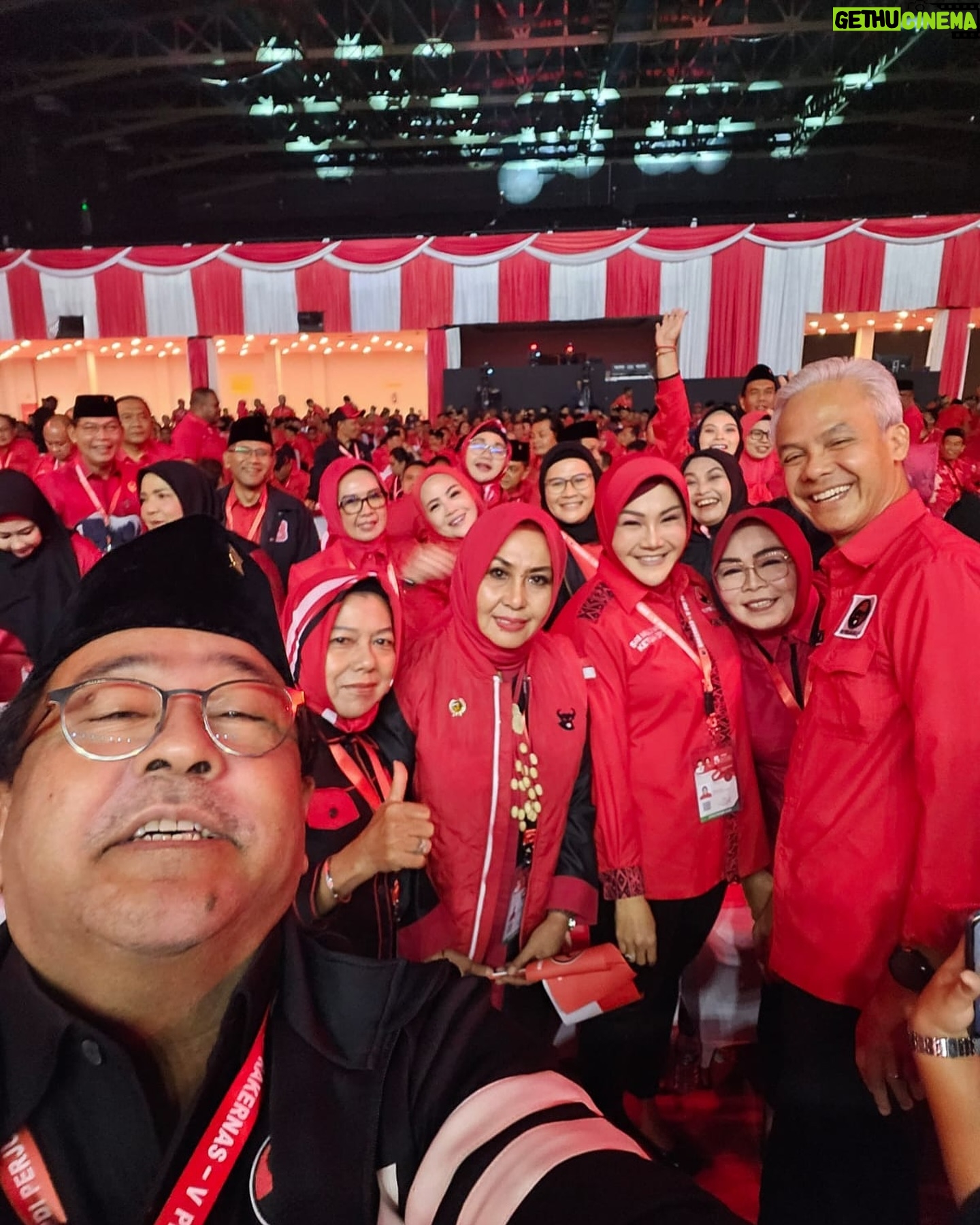 Rano Karno - 11.8K Likes - Rame rame selfie