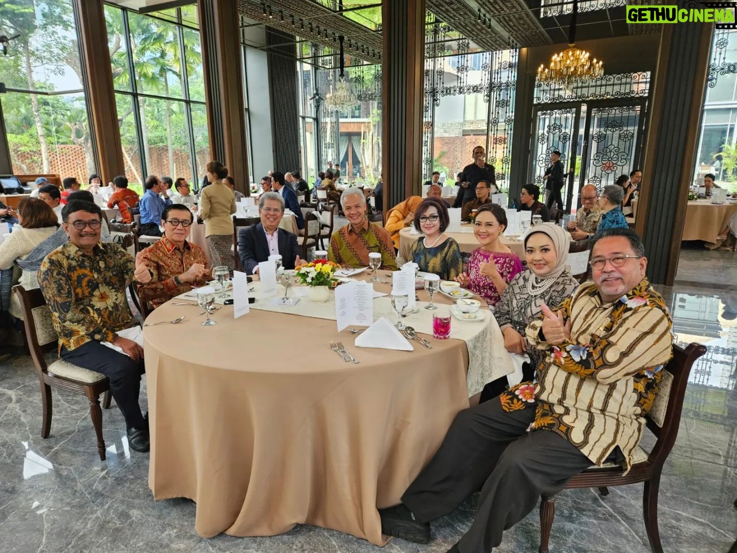 Rano Karno - 2.2K Likes - Sekali lagi kami ucapakan selamat ulang tahun Bang Todung