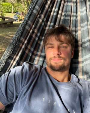 Raphael Sander Instagram - Siesta. 
.
.
#vacationmode #feriassualinda #summerholidays
