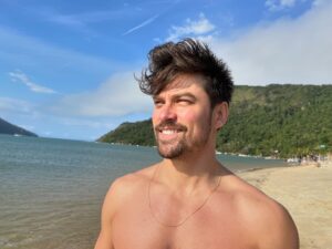 Raphael Sander Instagram - My life is fantastic in London, I can’t complain, I’m doing another bachelor’s degree and that’s great, but I grew up on the beach, in the sun, so I miss it a lot. How cool it is to reconnect with my roots. God bless Rio! 
.
.
#vacationmode #feriassualinda #riodejaneirotrip