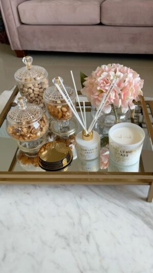 Rasha Instagram - Styling my coffee table 💫💫

شنو رأيكم ؟؟ عجبكم ؟؟ 

#decoration #decoracion #style #coffee #tabledecor #livingroomdecor #dubai #dubailife #dubaimall #uae #iraq #explore #exploremore #دبي #دبي_مول #ابوظبي #العراق #بغداد #ابها #السعوديه #الرياض #اكسبلور_explore #اكسبلور_فولو #مساء_الخير #لندن #مشاهير #مشاهير_العرب #مشاهير_العراق