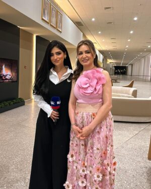 Rasha Rizk Instagram - صاحبة الحنجرة الذهبية رشـا رزق 🤍 و ممتنة جداً لحضوري حفلّ يجمع ذكريات الطفولة بصوتها الجميلّ 🤍🙏🏻