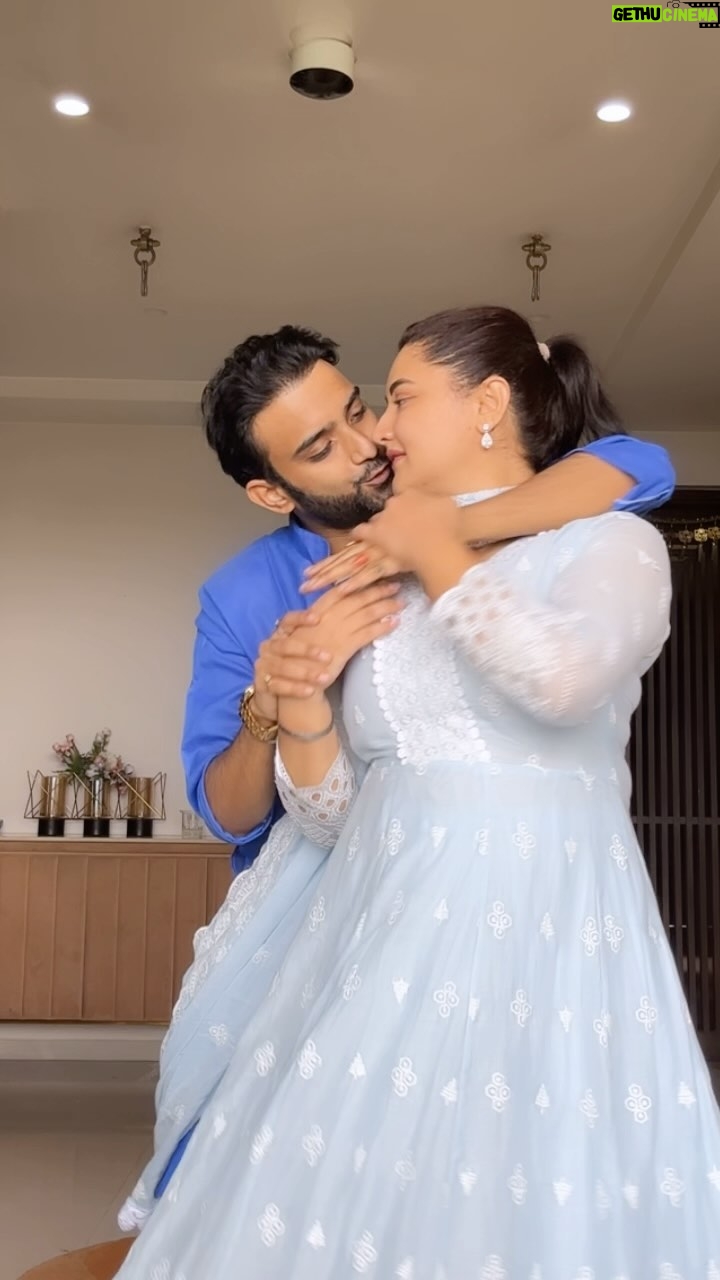 Rashami Desai - 409.8K Likes - Mere Yaara 💕
Dancing with the beautiful @imrashamidesai ❤️