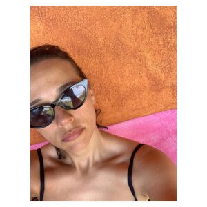 Rashida Jones Instagram - Still summer, brb