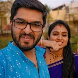 Rashmi Prabhakar Instagram - ಕರಿಮಣಿ ಮಾಲಿಕ ನೀ'ನಲ್ಲ'🙄
#rashdubakseries

Part 2

Watch my previous reel part 1 to understand this reel 😁

#joshmeinaaja 
@officialjoshapp 
@joshapp.kannada