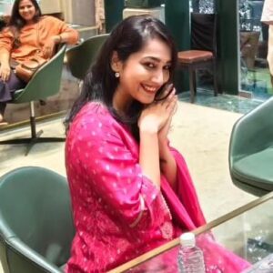 Rashmi Rajput Instagram - Laughter and diamond ki khushi in(reel) 😛
Picture credit - @shruti_narayann😘

.

.

.

#ring #diamond #byn