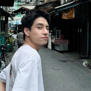 Ratchapat Worrasarn Instagram - เมื่อไหร่ก็ชอบเธอ 🌤️
