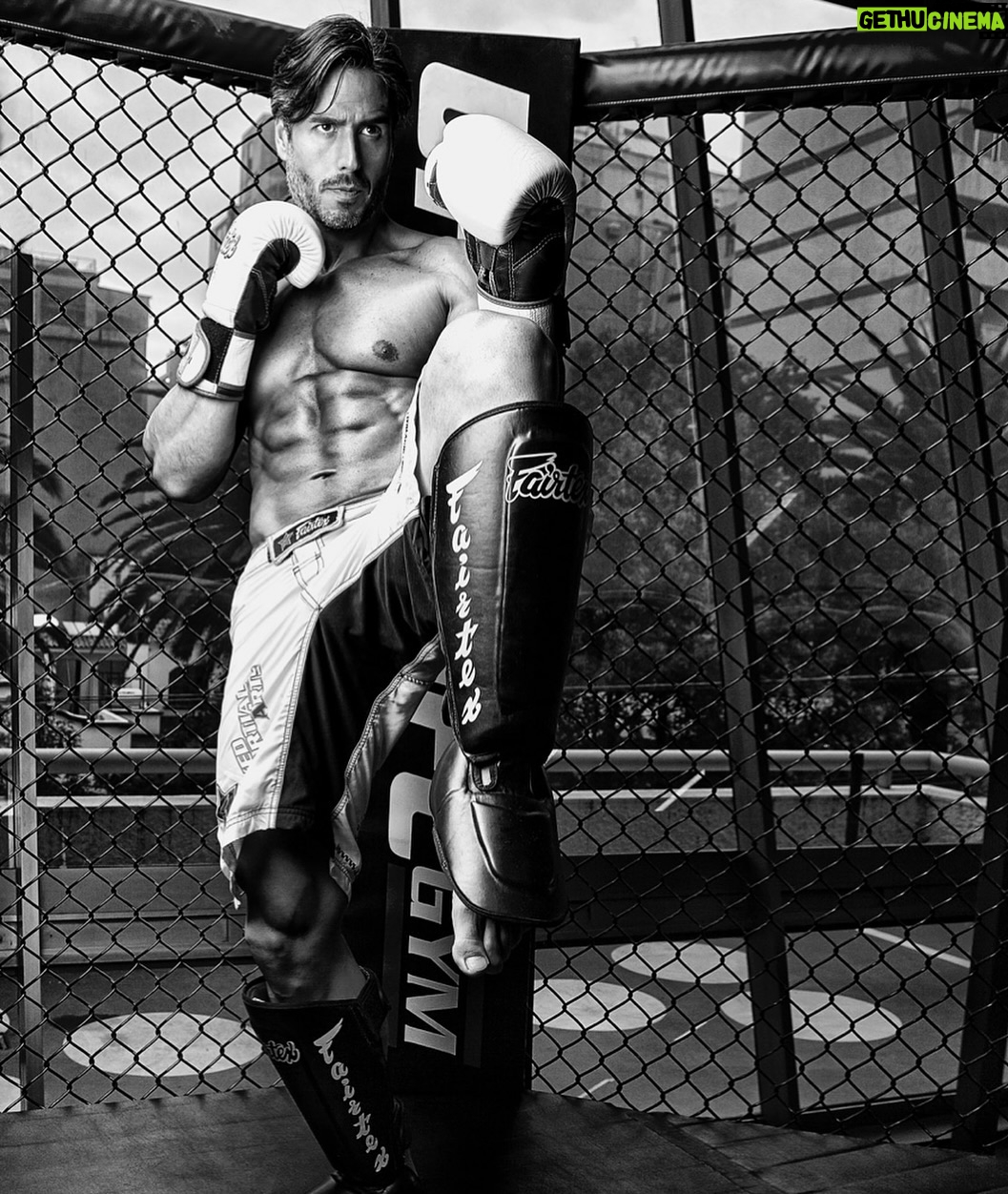 Raúl Olivo - 3 Likes - Men’s Health Magazine Icono del mes! #tbt #throwback #fight #fairtex #RO 🐺