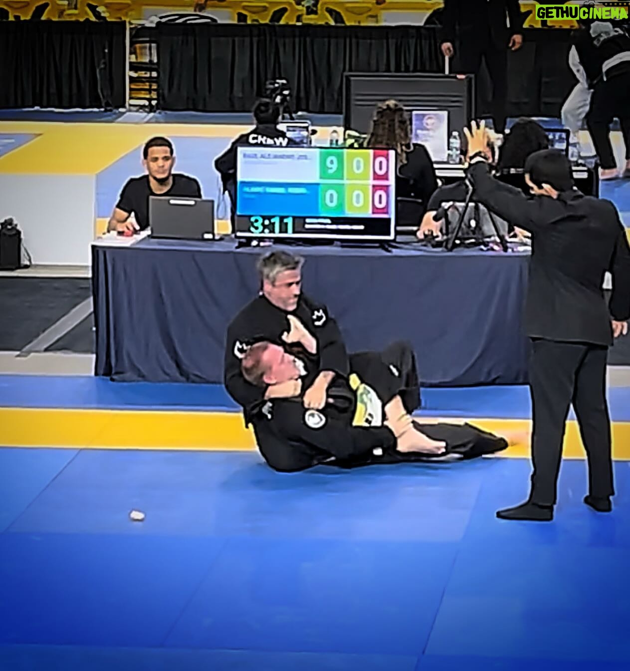 Raúl Olivo - 3 Likes - Before the storm!!! Panamericano BJJ @ibjjf 🥈 Master Heavyweight ▫️ #RO 🐺