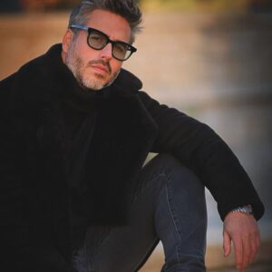 Raúl Olivo Instagram - Whatever comes, let it come.  What stays, let it stay.  What goes, let it go!! Stop expecting…life becomes much easier.  #RO