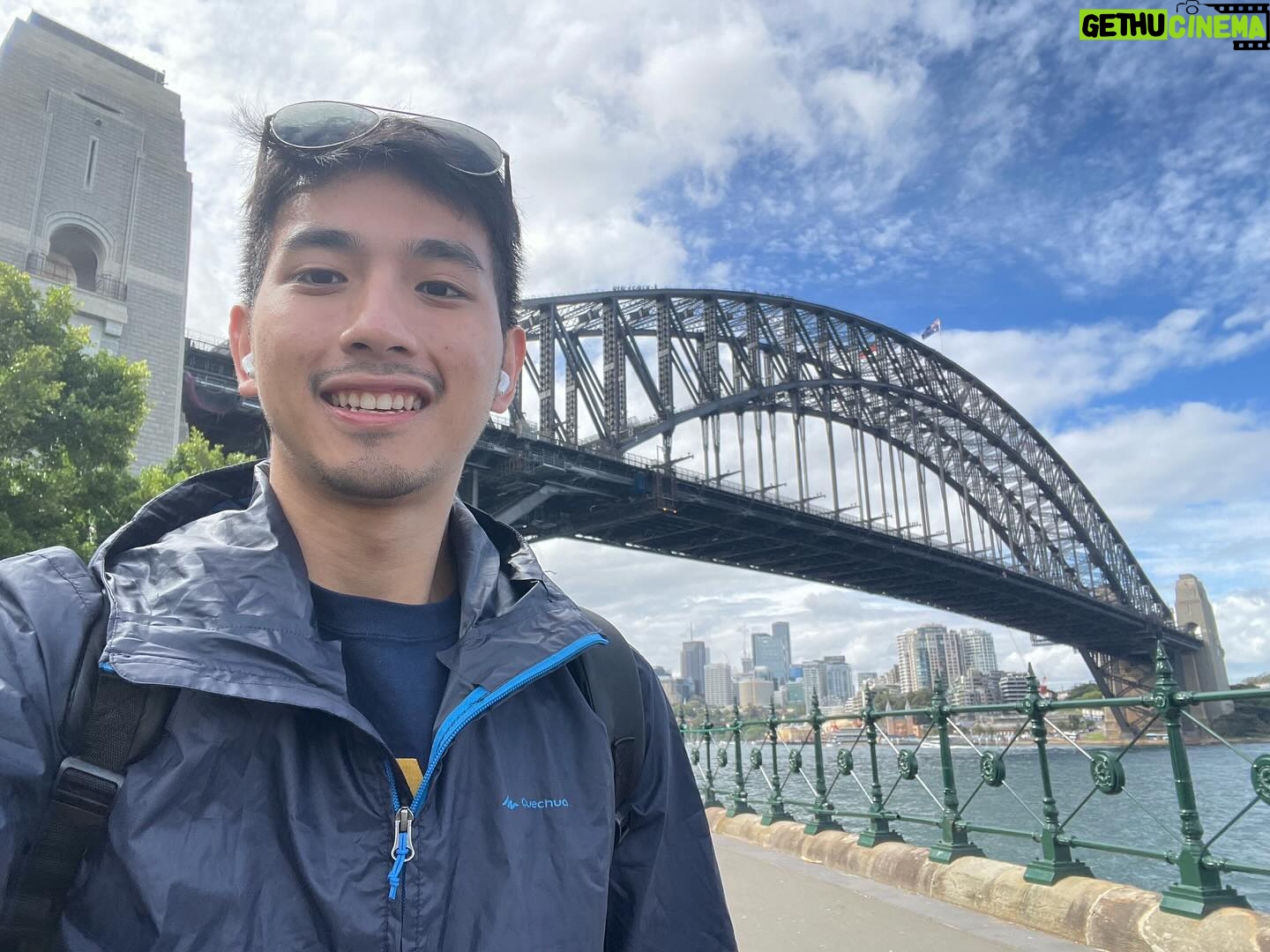 Ray Lin - 1.2K Likes - 來到澳洲半年 🦘
也剛好是我生日剛過生日 🎂
.
放一下這半年來的一些照片
.
澳洲的這趟旅程,
我體驗到了不同的生活與文化,
英文不算突飛猛進但至少足夠在這裡生活。
也算是有達到我的目的。
.
感謝所有看到這裡的朋友,
在現代還願意這樣慢慢閱讀我的筆記。
謝謝你們願意參與我的人生🙏