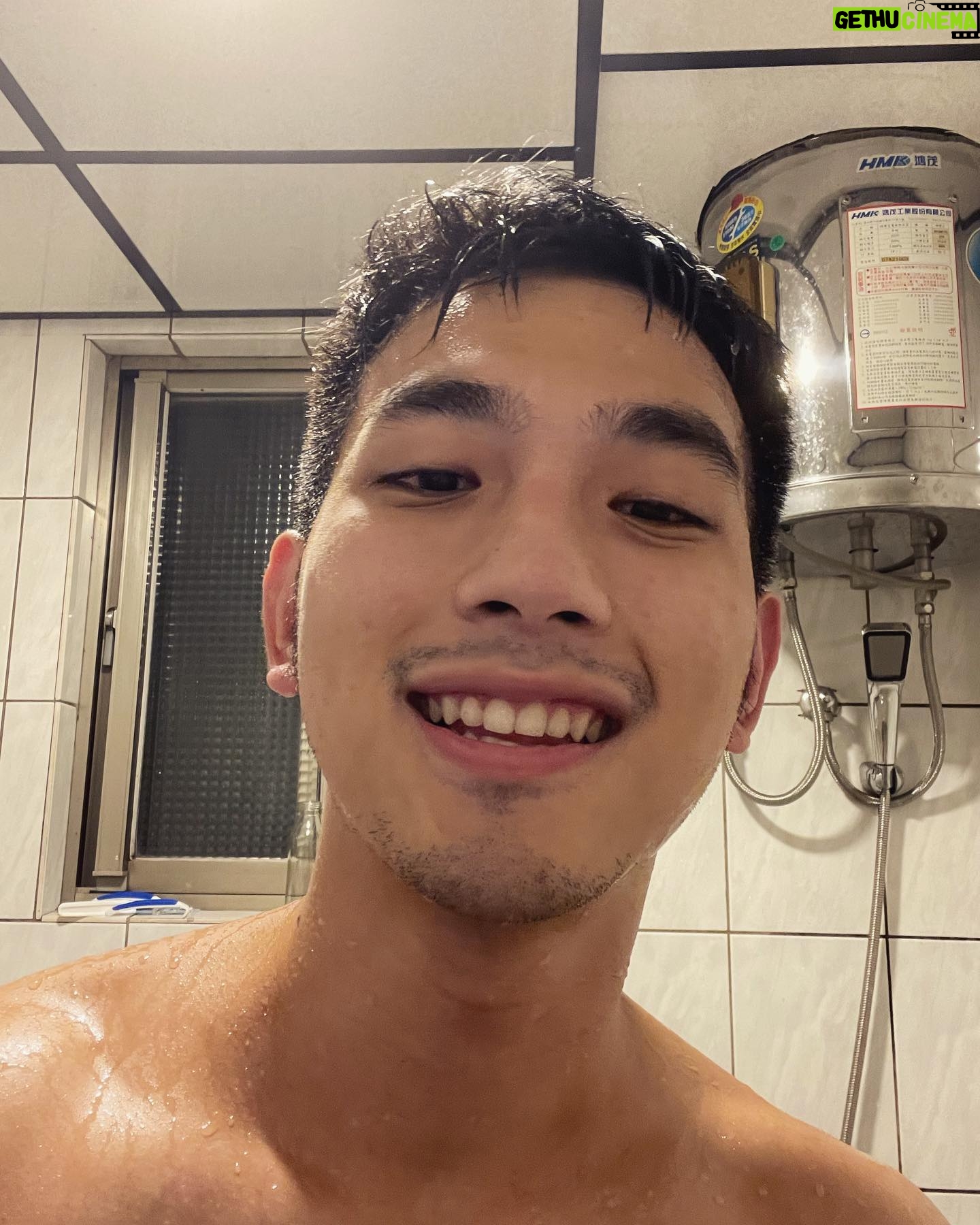 Ray Lin - 1.1K Likes - 洗顏😶🌫️
#廣告位置招租 #鬼月