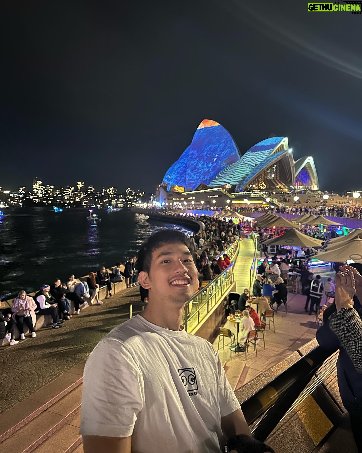 Ray Lin - 811 Likes - Vivid Sydney
ä»åē¶å¹“åŗ¦ēäŗä¹äø
儽åéŖę¢ØęÆåęé½ęēäŗš
