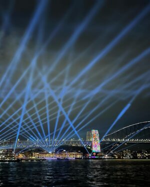 Ray Lin Instagram - Vivid Sydney 
他們當年度盛事之一
好像雪梨每個月都有盛事😂