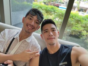 Ray Lin Instagram - 奇妙又魔幻的曼谷之旅 這趟見到你是最開心的事了

#泰國 
#曼谷 
#潑水節 
#songkran 
#thailandtravel