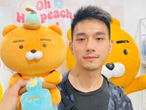 Ray Lin Instagram - ？？？？
好大的頭