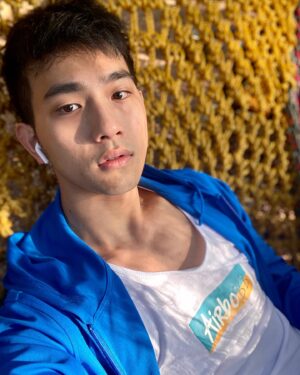 Ray Lin Instagram - 奇怪 怎麼感覺這裡網美很少🌈
😂😂😂一定是中原學生都臭宅
#彩虹 #彩虹吊床 #吊床 #網美景點 
快幫中原分享一下 #中原大學