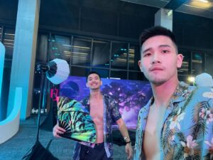 Ray Lin Instagram - @xiyuanxie @gcircuit #泰國
我沒拍到自己跳舞的影片😅
又双叒叕 忘記了
這隻扇子也不見了😂