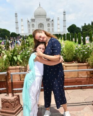 Raya Abirached Instagram - Making forever memories
#india #tajmahal 🇮🇳🪷🇮🇳🪷🇮🇳🪷