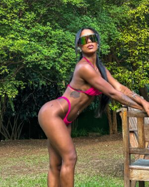 Rebecca Instagram - Loading… 🌸🥵☀️💫