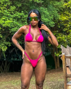 Rebecca Instagram - Loading… 🌸🥵☀️💫