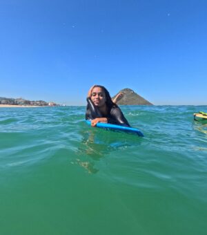 Rebecca Instagram - Minha primeira aula de surf 🥹❤️🤪