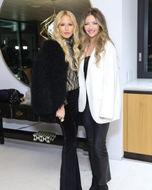 Rebecca Gayheart Instagram - Congratulations to my dear friend @shanidarden! Im beyond proud of you and last night’s celebration was perfect. You’re one of the hardest working women I know which makes watching you succeed that much sweeter ! Love you Shani ❣️ IG friends go get that glow and grab her new Triple Acid Signature Peel.