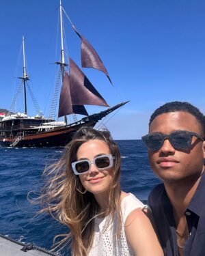 Rebecca Rittenhouse Instagram - A handful more ☀️