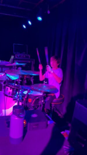 Recker Eans Instagram - @anthonyisneat @therebelphx was too fun!! Lets do it again!!! 
-
@bfs_official 1985 @jaret2113 @soupbowlerchris @gwise55 @robpending 
-
Loved sharing the stage with my peeps!! @constesheations @kiramirezz @michaelfeelsok 
-
#drums #poppunk #livemusic #bowlingforsoup 
-
@sjcdrums @zildjiancompany @inearz @gruvgear @londonstickco @roosterthrones