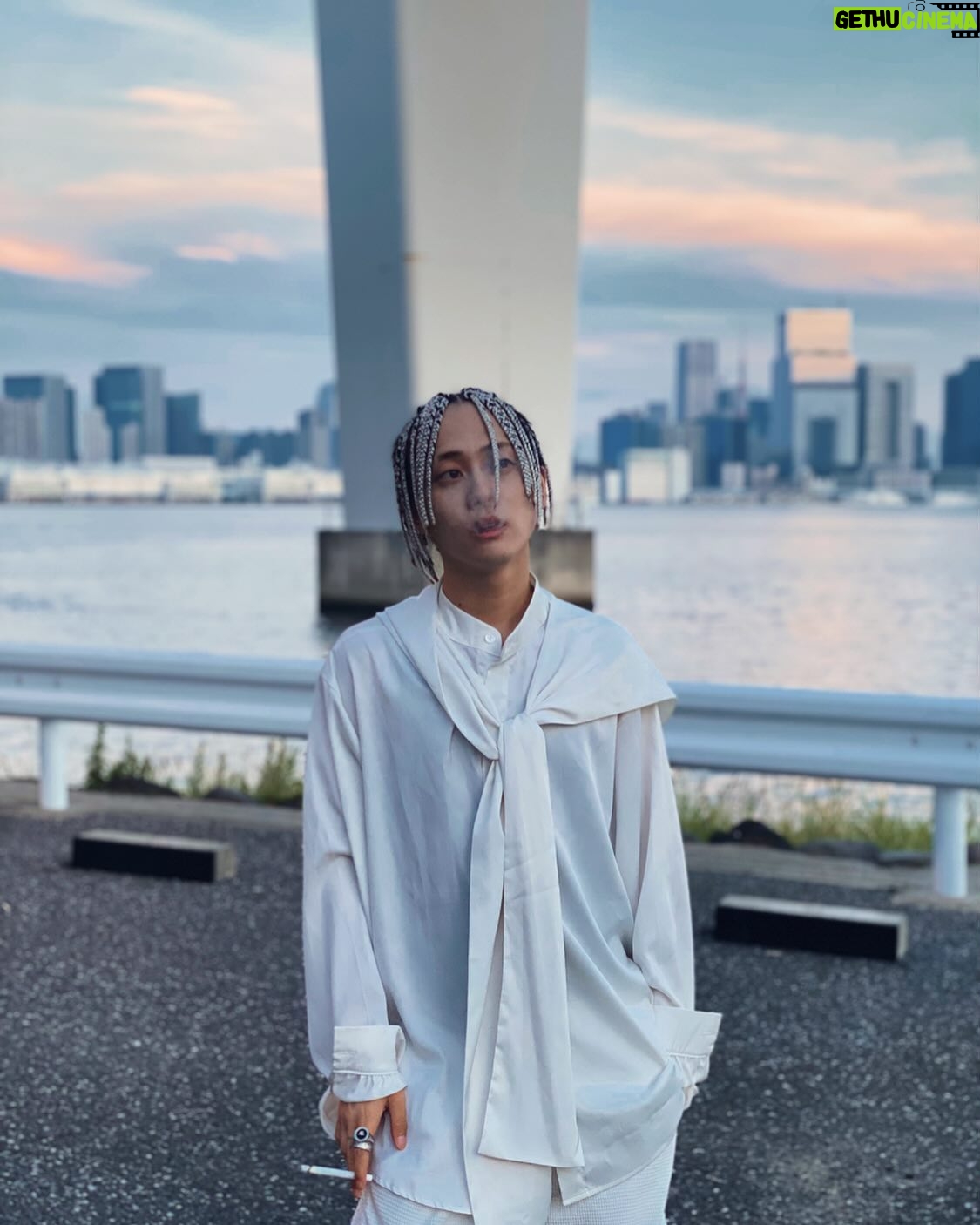 Red Eye - 7.5K Likes - š¹