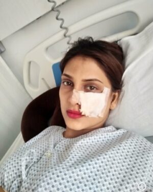 Reena Aggarwal Instagram - In 2018 I met with an accident on the set of a tv show that I was doing. Till date I get Dms why I left that show abruptly and why I never made it back on the show. So today I decided to share this story with all of you. I was shooting with a dog and it happened to bite me right under my eye. I still get flashes of that incident it was bizarre. I wasn’t used to seeing my face like that I was losing a lot of work because of that. The same year, before my wound could heal completely, I also lost my father within a month of that incident. Losing my father was a deeper scar than the one I had on my face. And to top it up, while I still hadn’t recovered from the pain of losing him my personal life also started falling apart . I started to feel that I am going to lose everything.. I started feeling scared, insecure and anxious that I will lose my mom,my family I was literally living in fear coz everything was just being taken away from me… I was only left with my trauma. 

•Why I’m sharing it today?? Coz I feel an actor is misunderstood so easily and people think all actors are privileged. But we are also normal human beings and as humans we also experience all kinds of hardships and we still keep our mouth shut and most of the time don’t share our sad stories openly coz even after all the s**t we experience, we still have to show up like soldiers. We still have to fight our battles silently. We still have to give our flesh and blood to our work. We still have to be loyal to a profession which is so ruthless. We still have to entertain you, make y’all laugh. 
•I was running away from my pain for a couple years and not fully accepting what was happening to me but eventually I had to. Once I accepted the reality I used my pain as the fire in me. I worked hard on myself to come out of darkness. Life of an artist is uncertain… We are mad people! And that’s the beauty of living for art. It can numb the pain at least if it can’t save you!!! I hope together we can make this world a kinder place to coexist and learn from each other’s lives!
P.s I still love dogs 🐕 ❤️

#artist #actorslife #throwbackthursday #potd #lifelessons #actors #journey #life #gratitude
