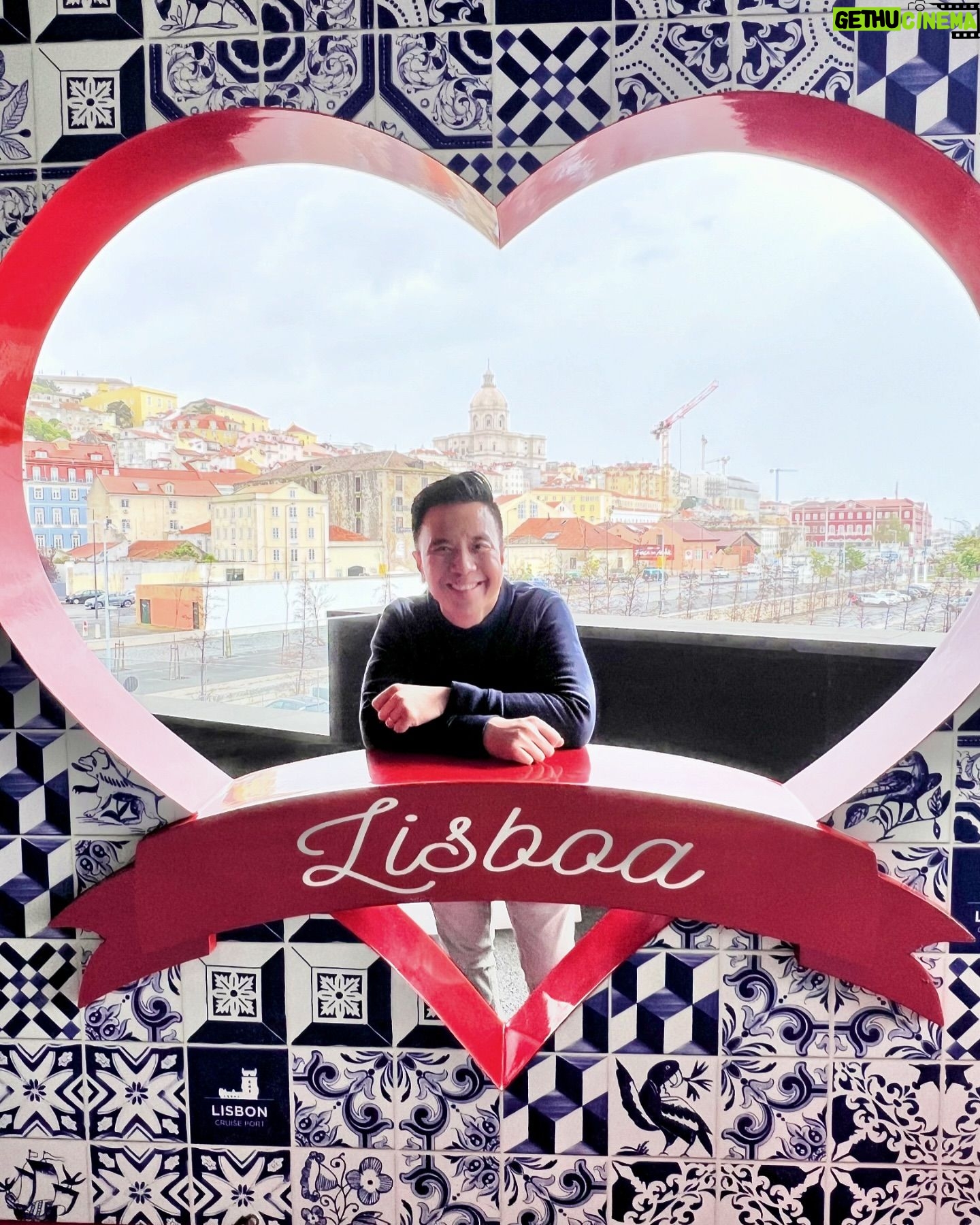 Reggie Lee - 2.7K Likes - A little #WBW Vacay dump. Needed this one. Hope everyone’s having a great start to the summer!!
LA -> Lisbon-> Malaga -> Cartagena -> Valencia -> Barcelona -> Madrid -> Montpellier -> Lyon -> NYC -> LA
#whew