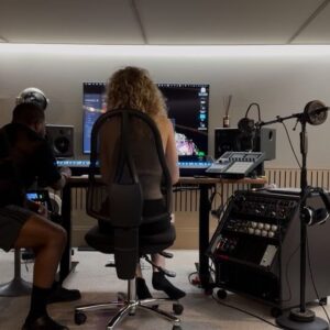 Reggie Watts Instagram - @katmccolloughmindfreak and I spending some time with @peachesnisker and Cracker in their gorgeous studio♥️♥️♥️😽